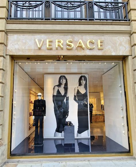 versace thornhill|Versace shops near me.